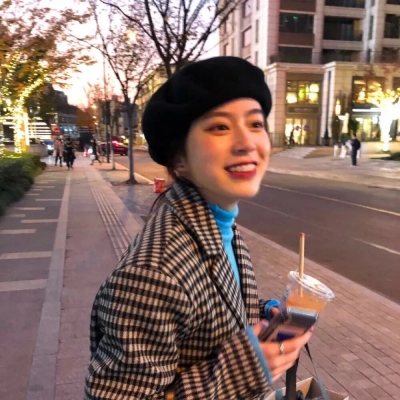 女生气质感拉满的头像合集，一共11张