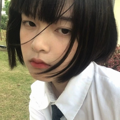 20张真人女生生活照头像合集 氛围感拉满