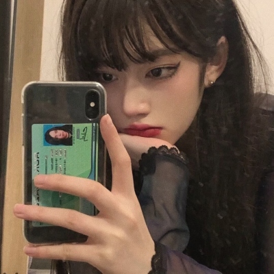 超火女生高清头像合集 共19张