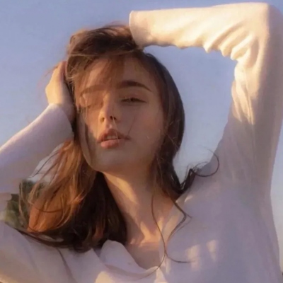 ins风欧美高级质感女生头像合集 共6张