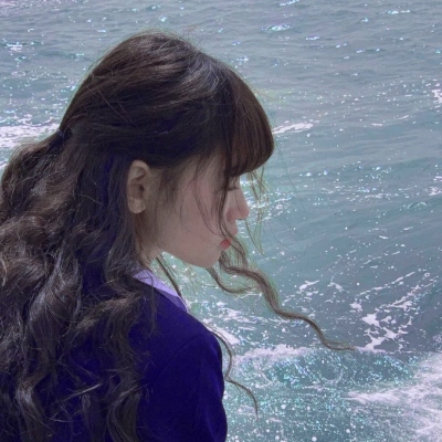 QQ最火女生高清头像合集 共12张