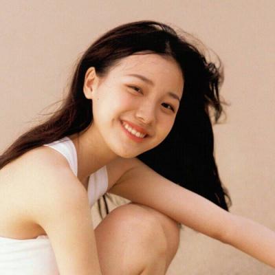 11张文艺感清纯女生单人头像合集