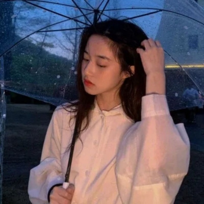 女生真人头像合集 共12张