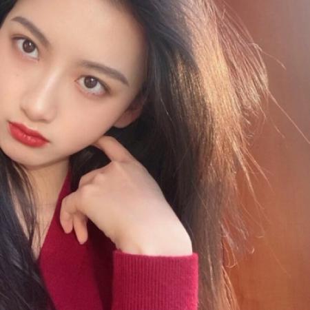 款有气质有内涵的女生头像合集 共20张