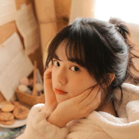 女生小清新高清真人头像合集 共20张