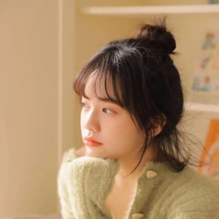 女生小清新高清真人头像合集 共20张