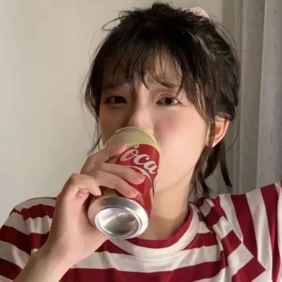 超火的女生微信头像 高清14张合集