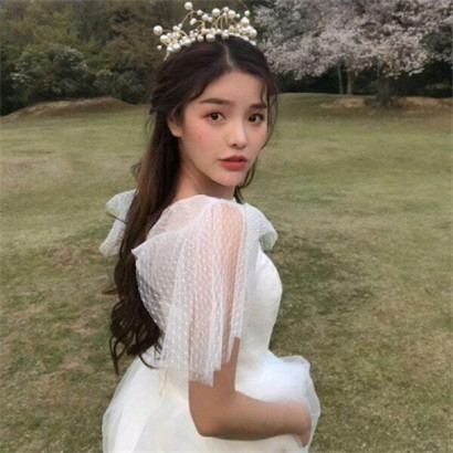 清纯女生头像合集！12张简约大方高清图直接存