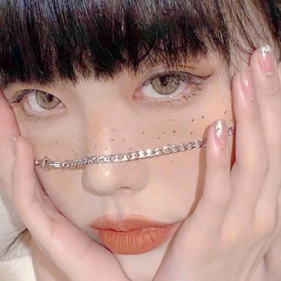 19张氛围感拉满的真人女生头像合集