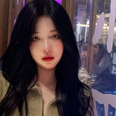 网恋用得上的14张真人女生头像合集