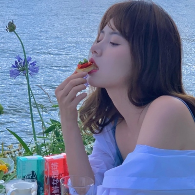 超好用的女生耐看高清头像 一共12张