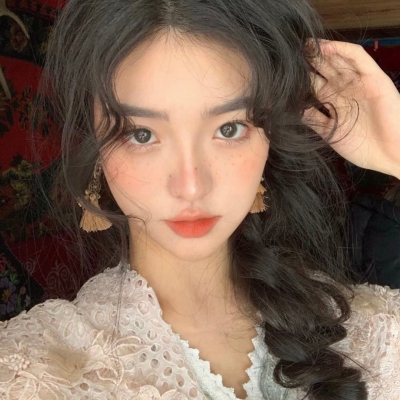 ins风温柔女生头像合集 共18张高清图