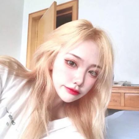 款有气质有内涵的女生头像合集 共20张