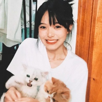 12张复古港风模糊感女生真人头像，氛围感拉满