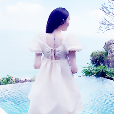 高清气质款唯美女生头像合集 共12张