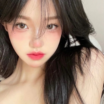 热门真人女生头像合集 19张高清图分享