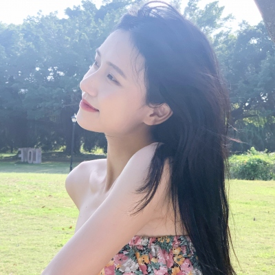 网红真人女生松弛感头像合集来啦，共12张
