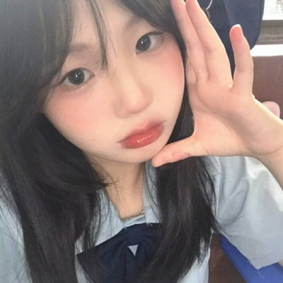 女生可爱呆萌真人微信头像上新啦！13张最新原图直接存