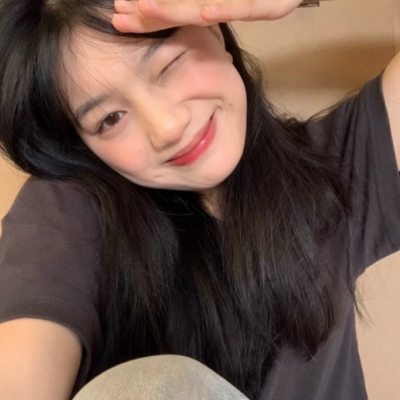 新版18岁左右真人女生头像 共17张可自取