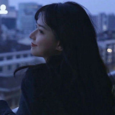 女生真人头像合集 共12张
