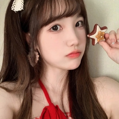5月清新简约款女生头像合集，13张大方好看的头像图来啦