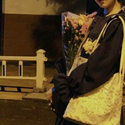 女生生活照真人头像合集 共9张实拍图