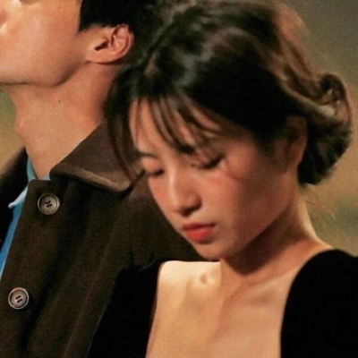 超火的女生真人微信头像 18张高清合集
