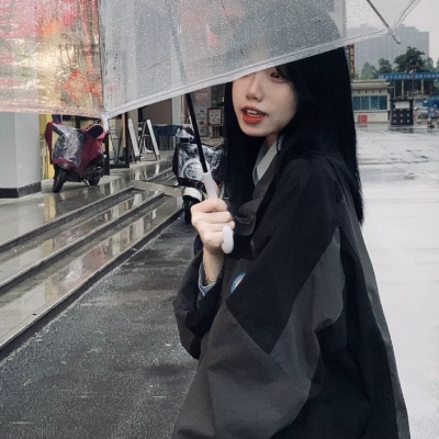 17岁少女感真人头像合集！10张青春感拉满的女生头像