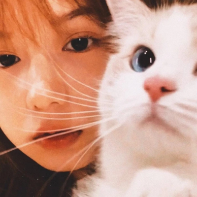 5月氛围感拉满的真人女生头像合集（6张）