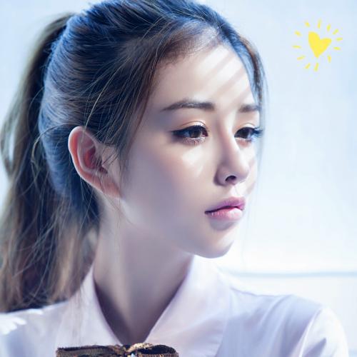 又纯又撩的大气感女生头像，这次一次性更了12张