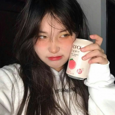 5月超治愈圆脸女生真人头像合集 20张直接存