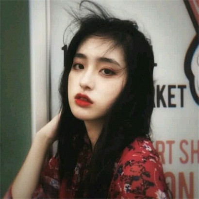 超火的女生伤心头像 一共12张