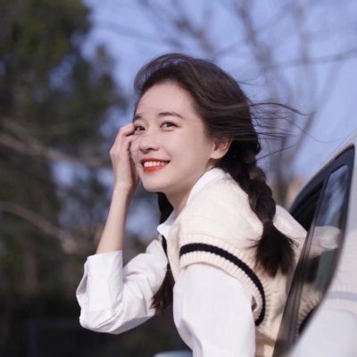 13张超仙真人女生头像 氛围感拉满