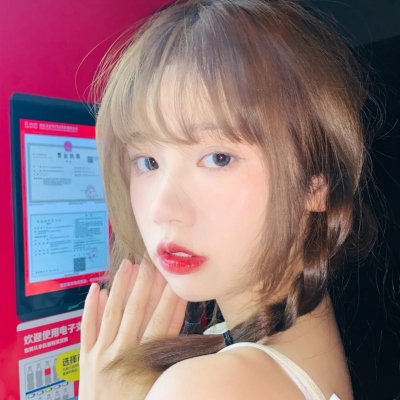 超好用的女生耐看高清头像 一共12张