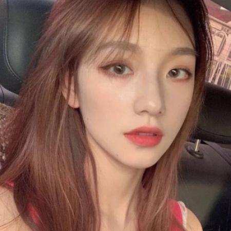 款有气质有内涵的女生头像合集 共20张