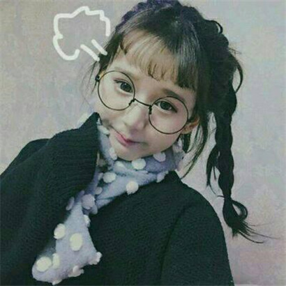 12张戴眼镜的可爱真人女生头像合集