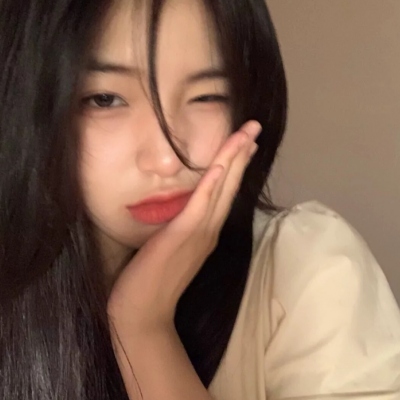 超火的真人女生微信头像 共13张高清图