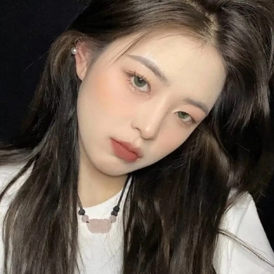 20张超有网感的漂亮女生头像 快收藏