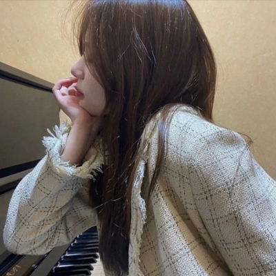抖音超火气质真人女生头像合集 10张精选