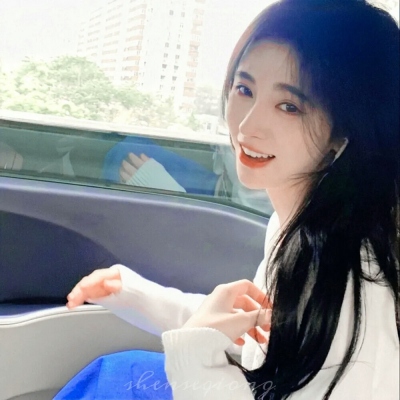 女生真人微信头像合集 共10张最新款