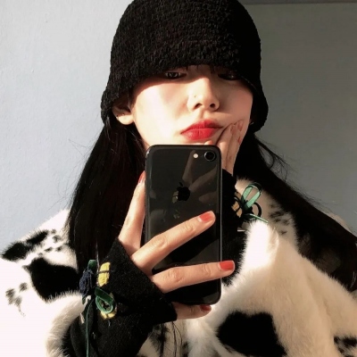 超火的女生微信头像 高清14张合集