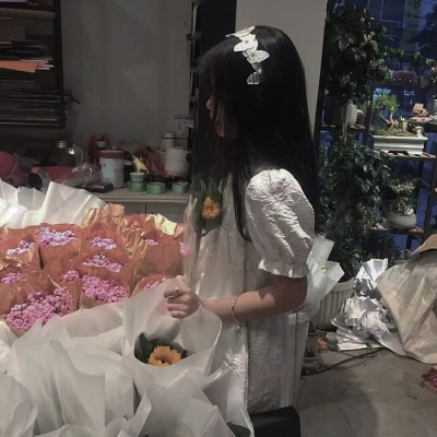 ins风真人小众女生头像合集 20张来了