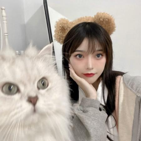 新款女生微信头像合集 共14张美女头像素材