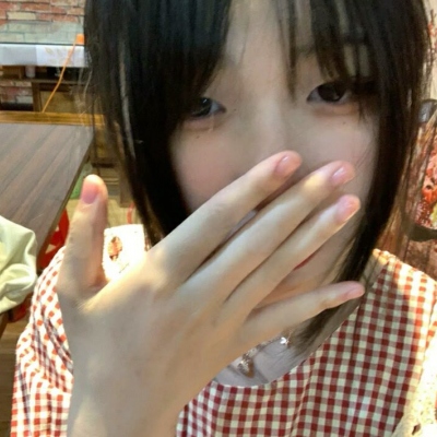 11张氛围感拉满的微丧温柔真人女头像