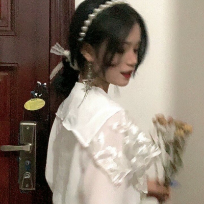 16张清新ins风女生头像合集 氛围感拉满