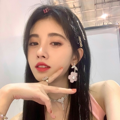 ins风女生高级感头像上新 一共20张