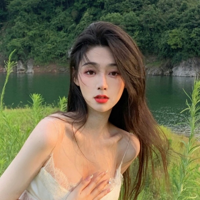 11张真人女生微信头像合集 氛围感拉满超适合当头像