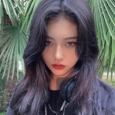 9张好看的女生真人头像合集 直接存就能用