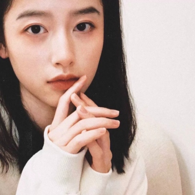 小众又高级！5张复古风真人女生头像分享