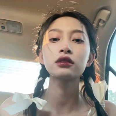 超飒冷淡风酷女孩ins头像 8张合集